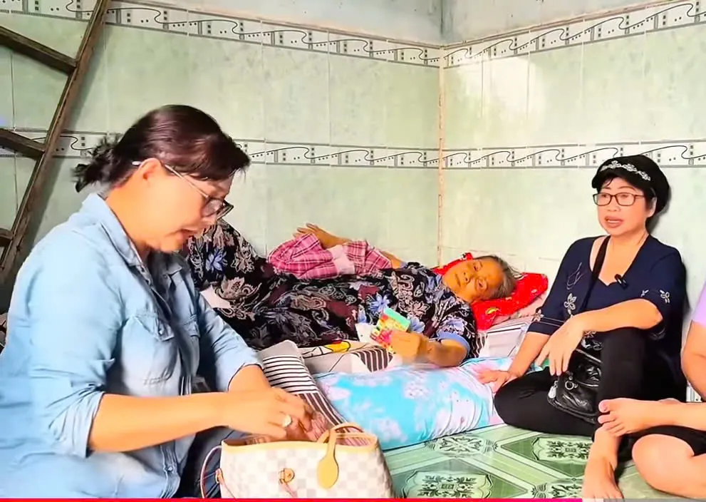 nu-dien-vien-viet-noi-tieng-mot-thoi-nay-mac-ung-thu-nam-1-cho-ca-gia-dinh-song-trong-can-nha-tro-10-m2-3