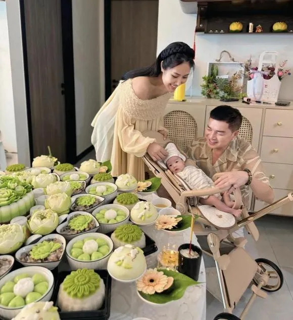 quang-minh-to-chuc-tiec-day-thang-cho-con-trai-1