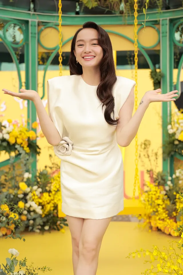 6diep-lam-anh-do-sac-cung-kaitynguyen-angela-phuong-trinh