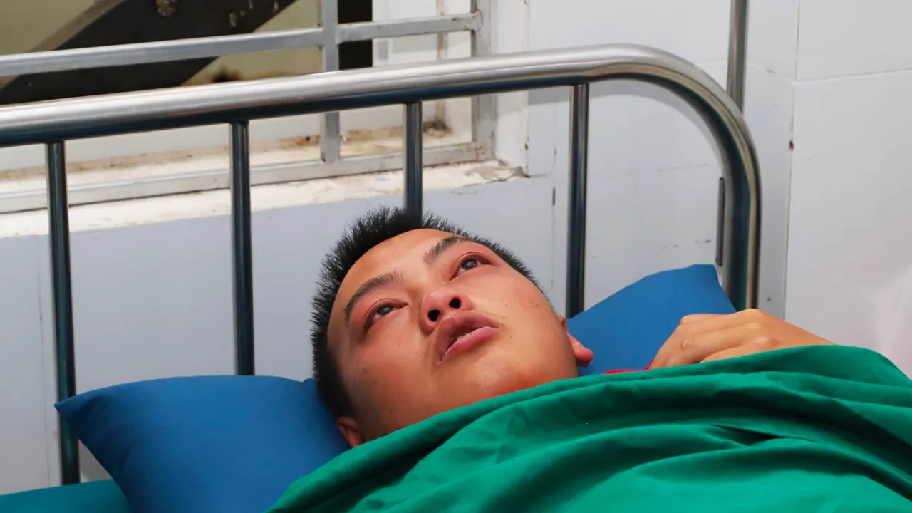 nam-sinh-ngheo-dau-ruot-thua-truoc-ky-thi-tot-nghiep