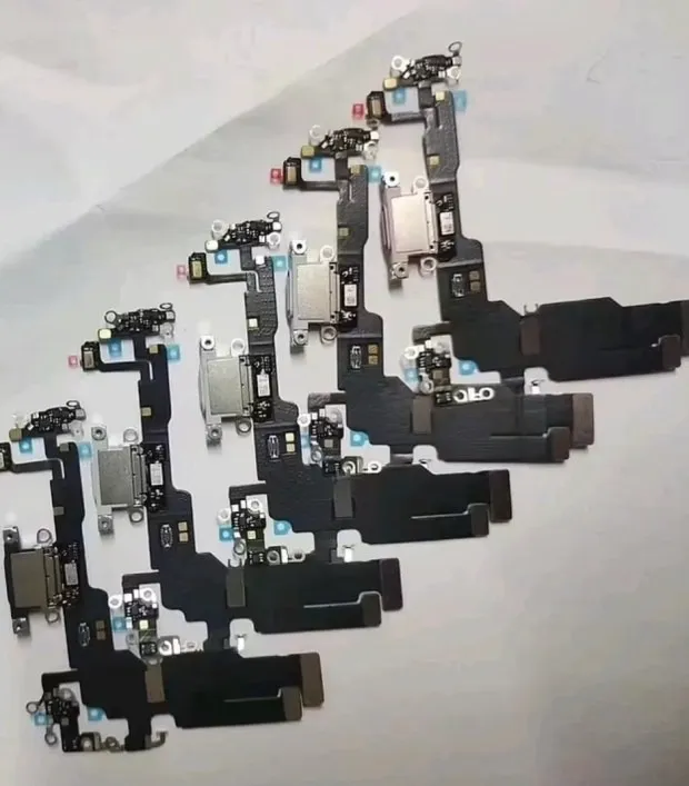 iPhone 15-doi-cong-sac-2