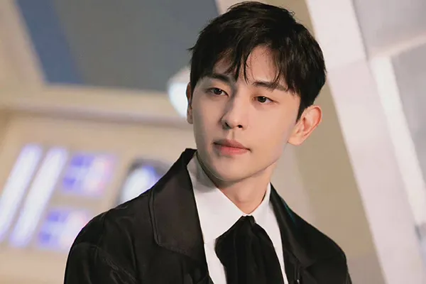 dang-luan-sao-hang-a-mat-trang-su-nghiep-chi-trong-3-tieng-dong-ho-3