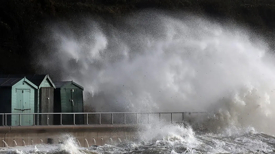 vi-sao-cac-con-bao-mang-ten-phu-nu-nguoi-dau-tien-dat-ten-1