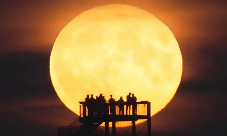 chuyen-hy-huu-hai-sieu-trang-cung-xuat-hien-trong-thang-8-1