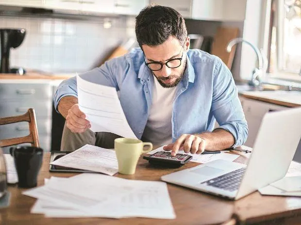 nam-thanh-nien-co-pha-xu-li-gay-choang-khi-cong-ty-chuyen-nham-luong-gap-367-lan-1