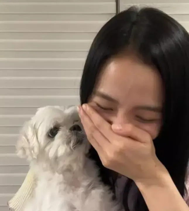 jisoo-va-rose-an-y-ve-tuong-lai-blackpink-giua-nghi-van-loi-nguyen-7-nam-2