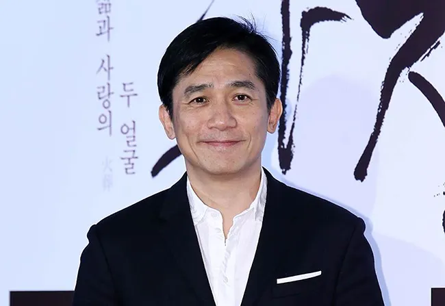 luong-trieu-vy-chinh-thuc-len-tieng-ve-tin-don-ngoai-tinh-co-con-voi-nu-idol-kem-36-tuoi-1