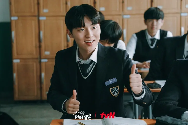 phim-dua-hau-lap-lanh.3jpg