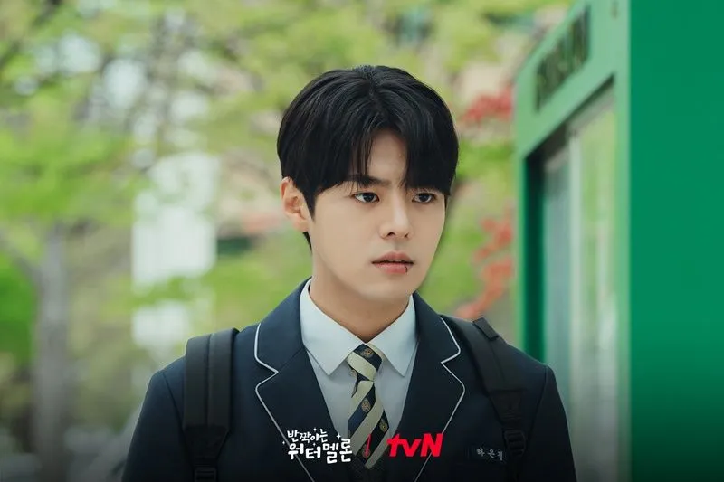 phim-dua-hau-lap-lanh-2023 6