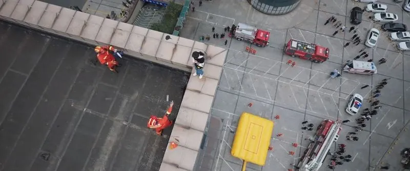 phim-anh-ay-buoc-ra-tu-anh-lua.1jpg