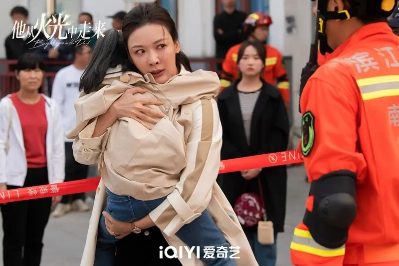 phim-anh-ay-buoc-ra-tu-anh-lua.5jpg