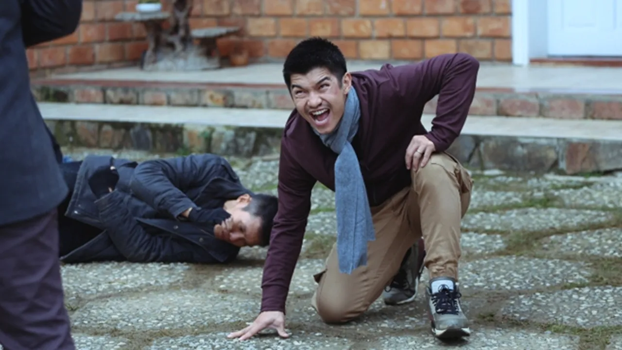 Nam-ca-si-nhan-nhieu-loi-khen-khi-ra-mat-phim-Loi-Bao