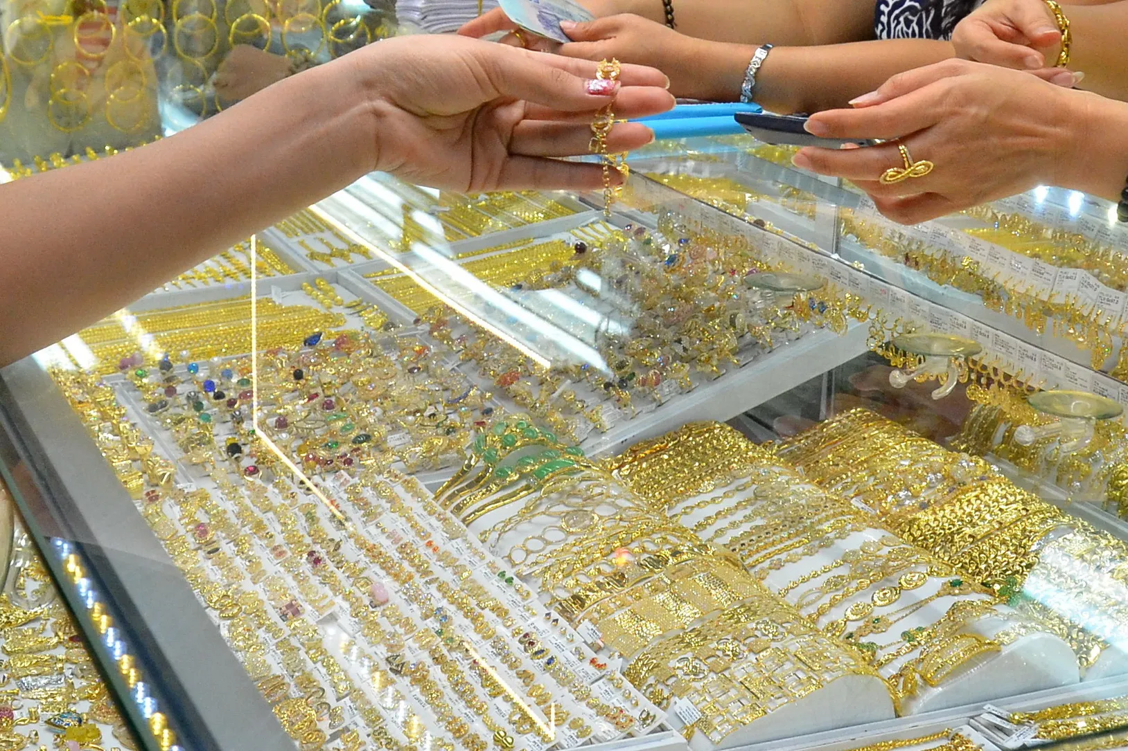 1 chi vang bao nhieu gram