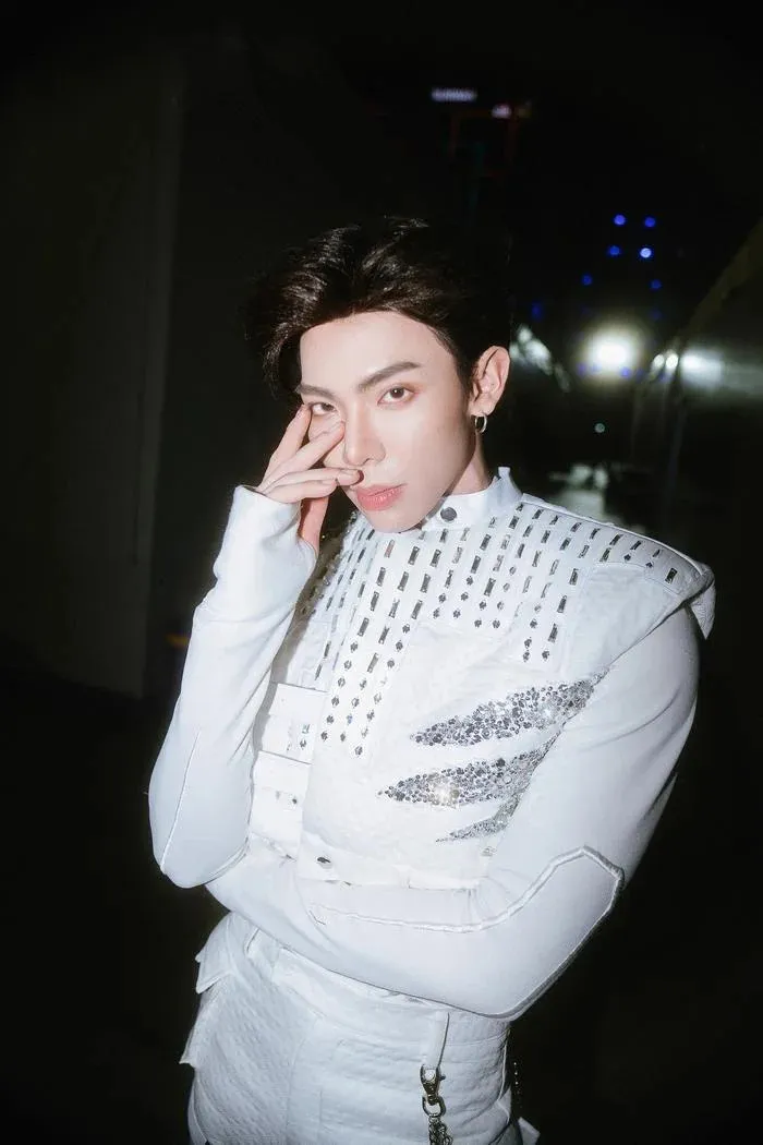 Erik-gap-su-co-tai-nha-rieng (1)