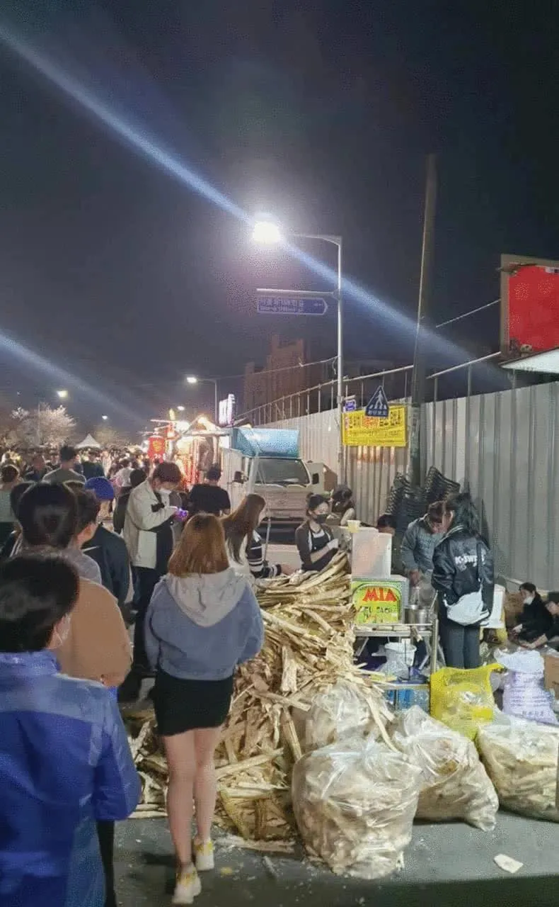 nuoc-mia-viet-nam-gay sot-o-han (2)