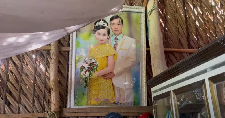 trai-long-ngươi-danong-50-tuoi cuoi-vo-20-tuoi (2)