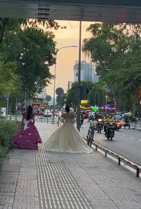 du-trend-mac-vay-con-chua-di-sieu-thi (3)