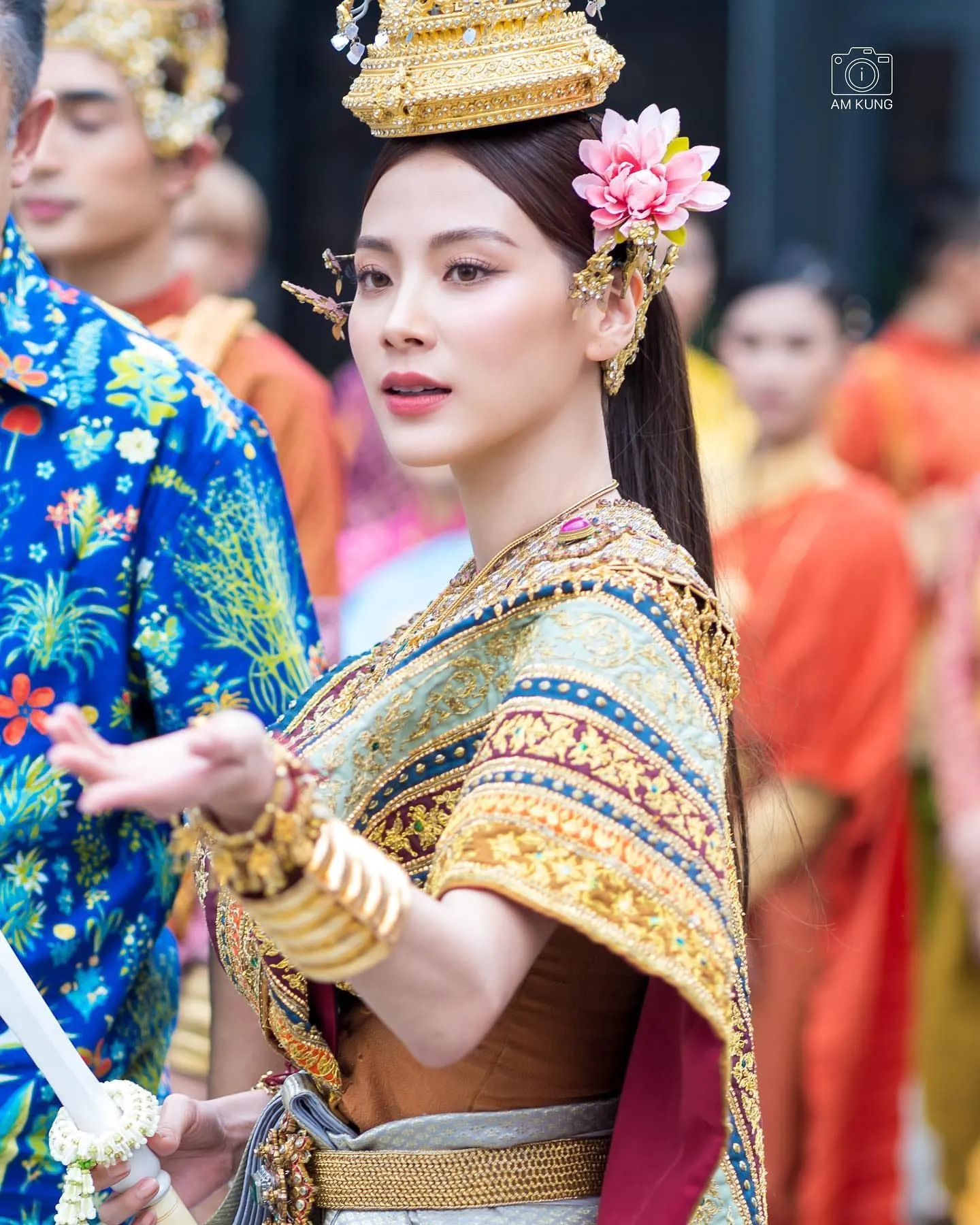 my-nhan-thai-lan-baifein-gay-nao-loan-voi-nhan-sac-cuc-pham  (3)