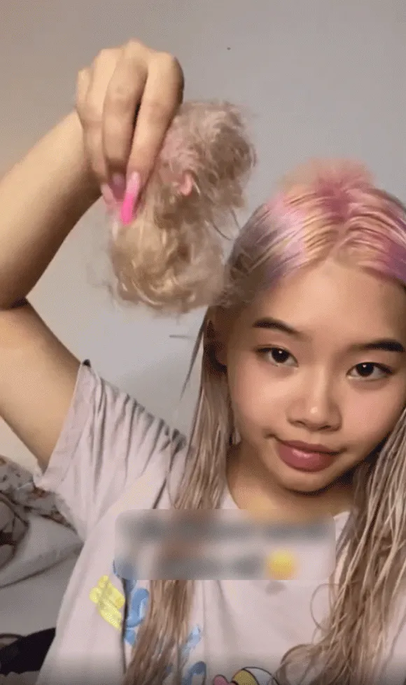 tu-tay-toc-tai-nha-co-gai-co-gai-ruoc-hoa-vao-than (4)