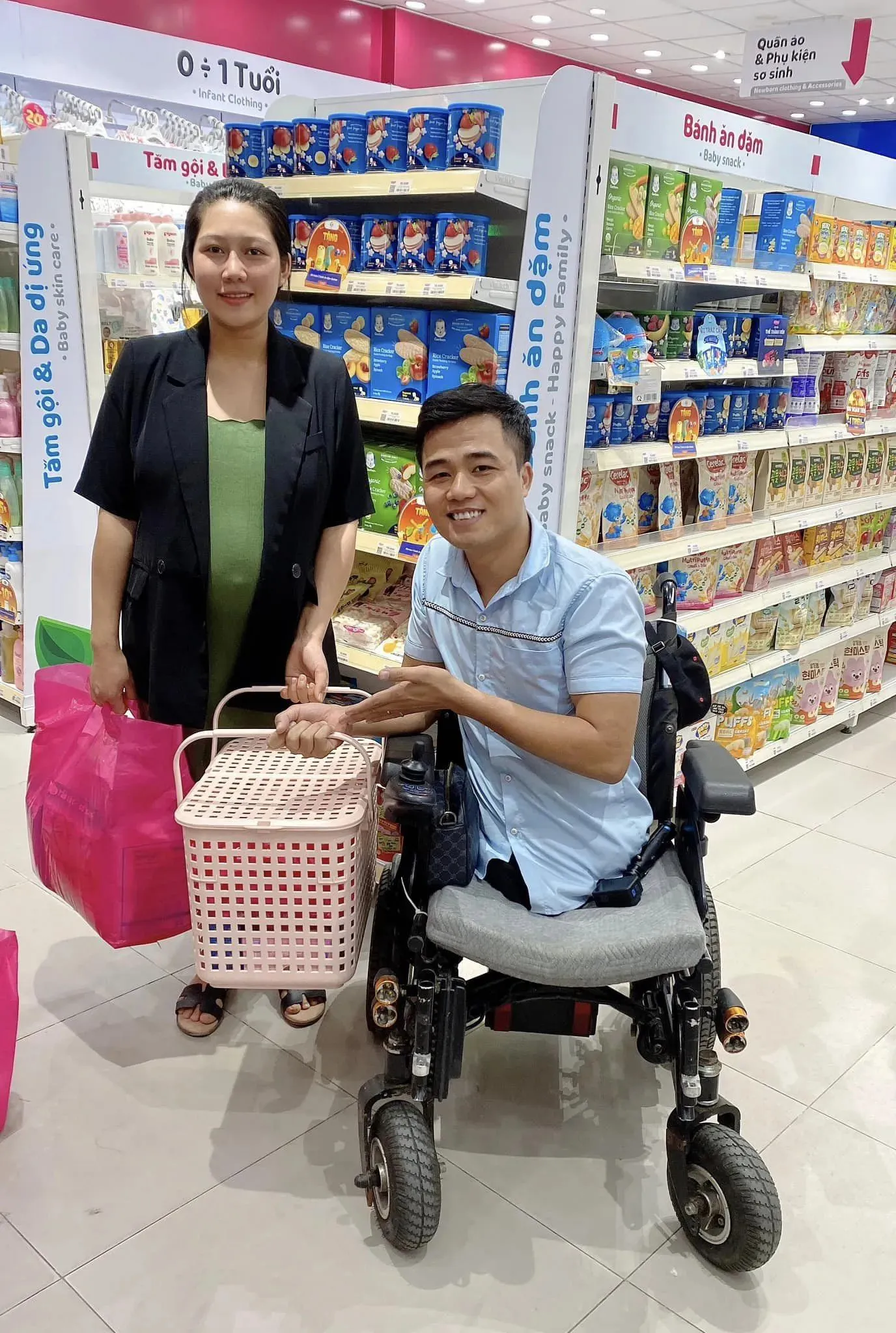 chang-trai-khong-chan-to-dinh-khanh-hanh-phuc-don-con-gai-dau-long (4)