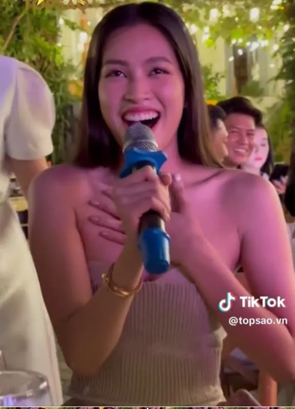 di-dam-cuoi-vui-qua-da-hoa-hau-tieu-vy-gap-su-co-ho-henh-de-lo-noi-y (8)