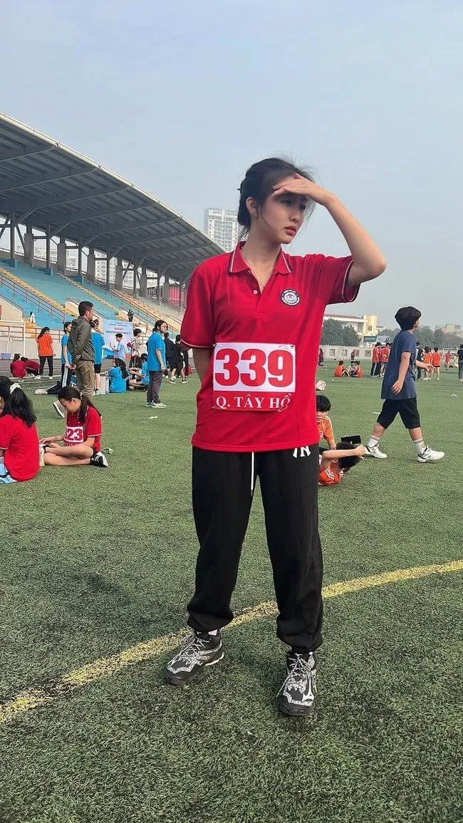 con-gai-hoa-khoi-bong-chuyn-kim-hue (4)