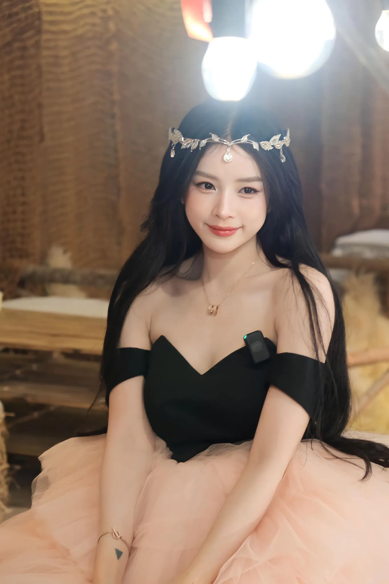 dj-mie-linh-ngoc-dam-do-sac (10)