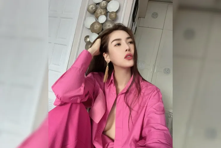 sao-nu-vbiz-gay-tranh-cai-khoe-anh-day-con-bang-tac-dong-vat-ly-den-bam-tim-nguoi (1)