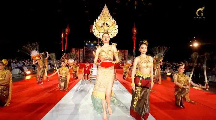 di-na-xu-ep-engfa-waraha-de-ga-cung-xuat-hien-nhu-no-ty-cho-miss-grand-2022-khien-fan-bua-xuc (4)