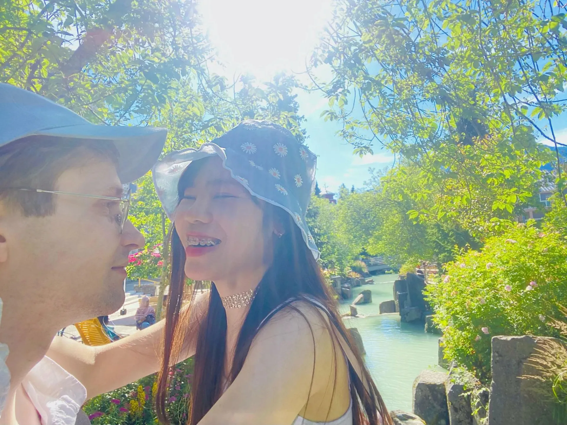 trai-tay-yeu-gai-viet (1)