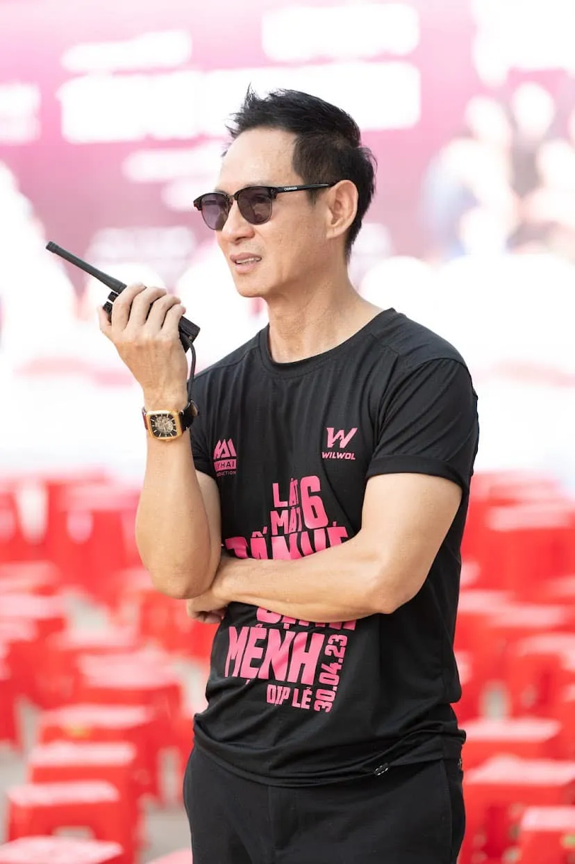 lam-phim-doanh-thu-500-ty-ly-hai-khong-co-noi-1000-trong-tui (3)