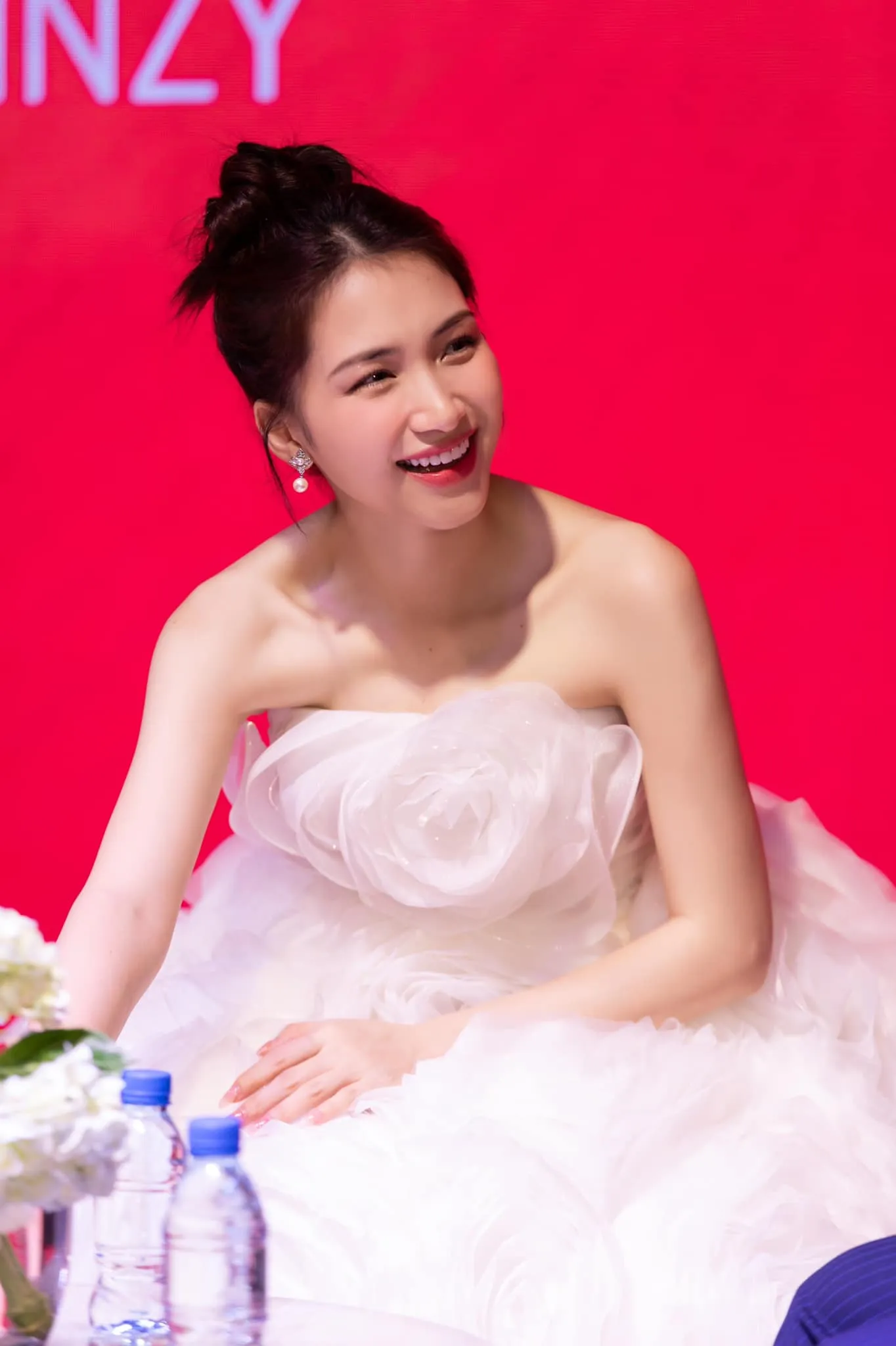 hoa-minzy-chung-minh-phu-nu-dep-nhat-khong-thuoc-ve-ai-sau-1-nam-chia-tay-ban-trai-thieu-gia (7)