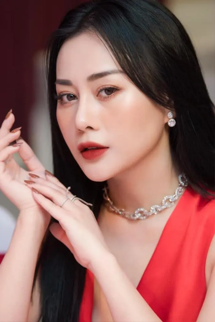 phuong-onh-khang-dinh-khong-hoi-han-khi-yeu-shark-binh (7)