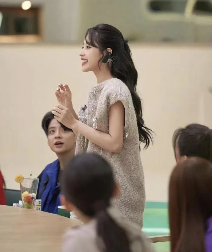 sao-han-amber-bay-to-thich-chi-pu-tai-show-ty-ty-4-nhung-bi-tu-choi-ra-mat-vi-mot-ly-do (3)