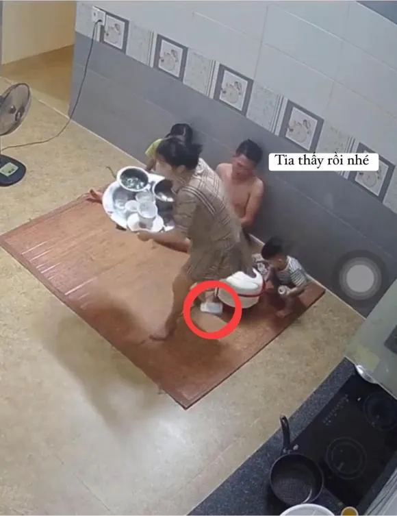 vo-vo-tinh-lam-roi-tien-chong-vui-ra-mat-tranh-thu-nhet-tui-khien-dang-may-rau-dong-cam (3)