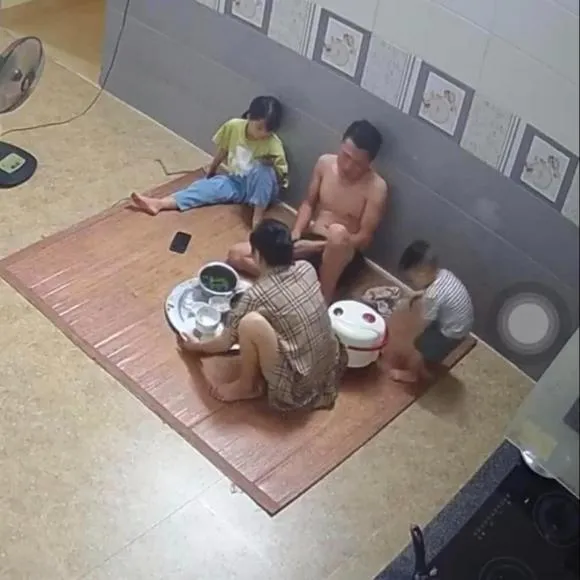 vo-vo-tinh-lam-roi-tien-chong-vui-ra-mat-tranh-thu-nhet-tui-khien-dang-may-rau-dong-cam (6)