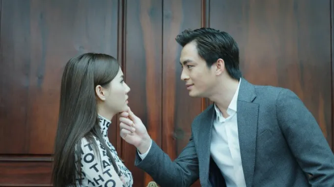 nam-than-man-anh-lanh-thanh-lan-dau-dau-bac-tien-de-khoe-hang-xom-duoc-len-tivi (3)