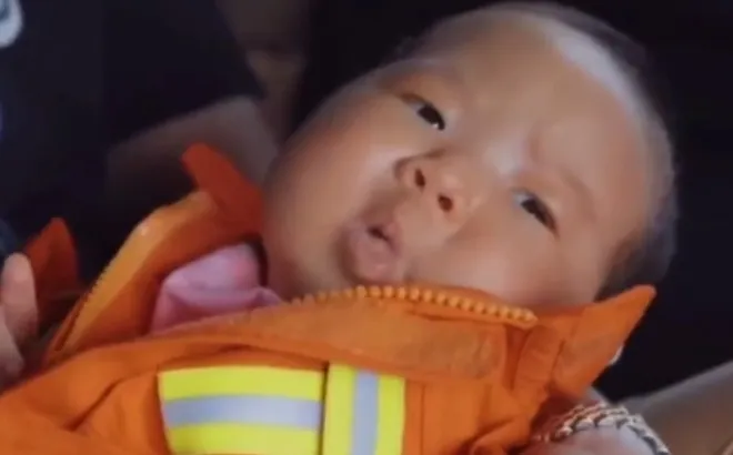 co-gai-22-tuoi-sinh-con-co-4-nguoi-dan-ong-deu-nhan-la-bo-su-that-dang-sau-khien-nhieu-nguoi-bat-ngo (1)