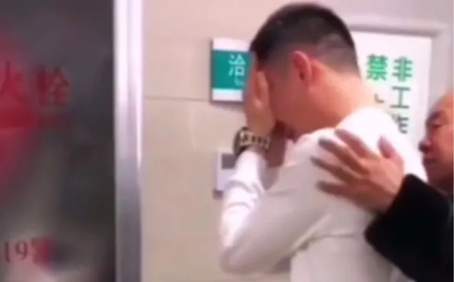 co-gai-22-tuoi-sinh-con-co-4-nguoi-dan-ong-deu-nhan-la-bo-su-that-dang-sau-khien-nhieu-nguoi-bat-ngo (4)