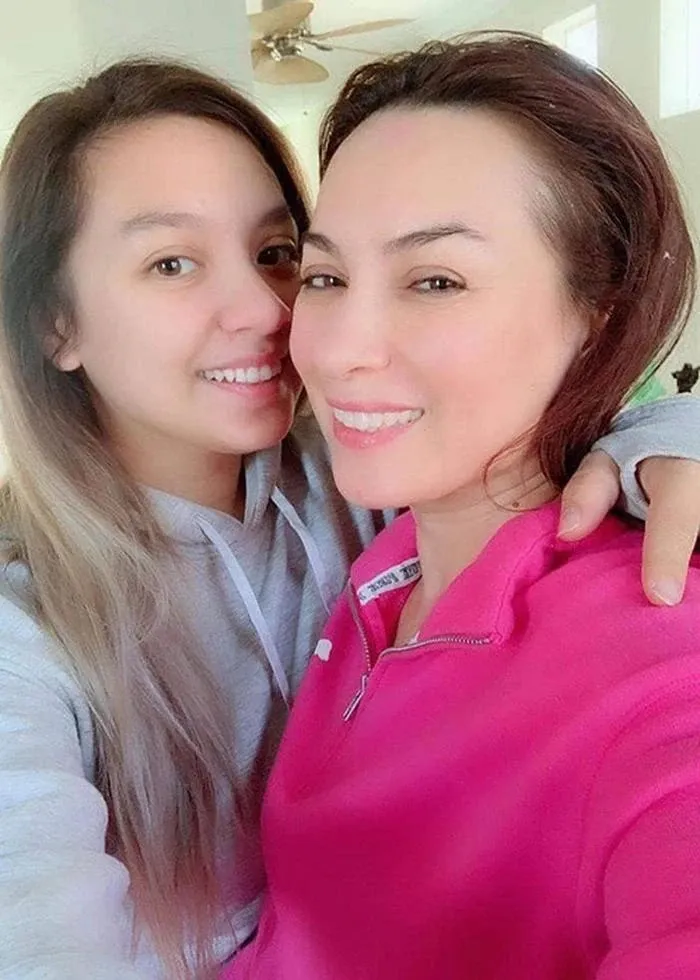 boi-hoi-khi-thay-anh-co-nghe-si-phi-nhung-trong-loat-anh-cu-duoc-con-gai-chia-se (4)