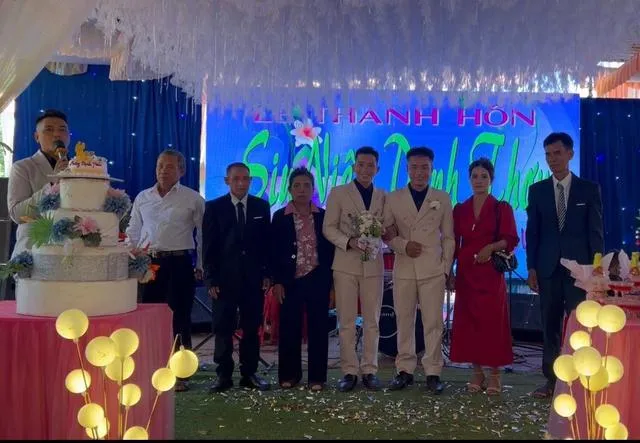 chuyen-chu-re-lam-co-dau-khi-tai-hon (30)