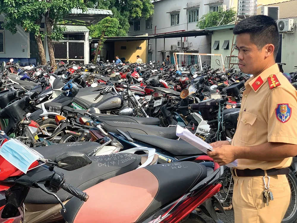 dau-gia-xe-may-vi-pham (1)