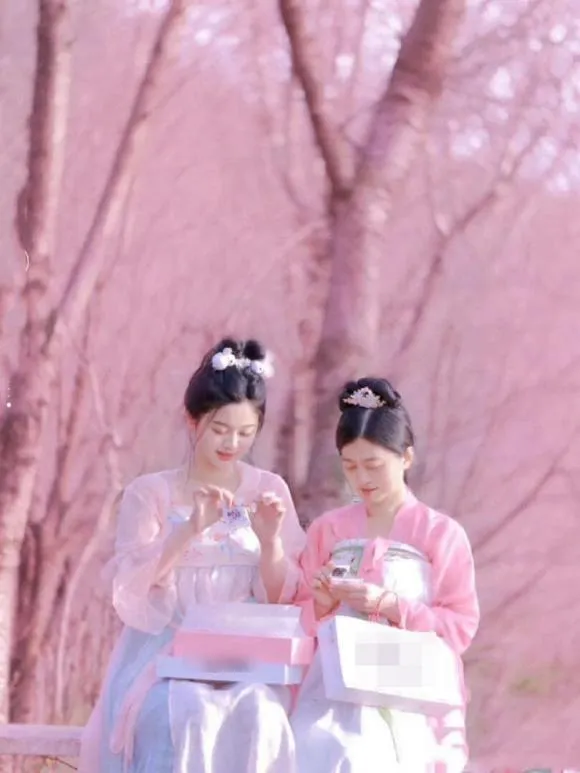 xon-xao-nhan-sac-nguoi-me-khong-doi-trong-20-nam(9)