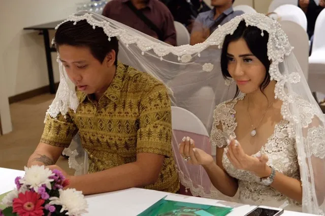 me-don-than-cuoi-chong-dai-gia (2)