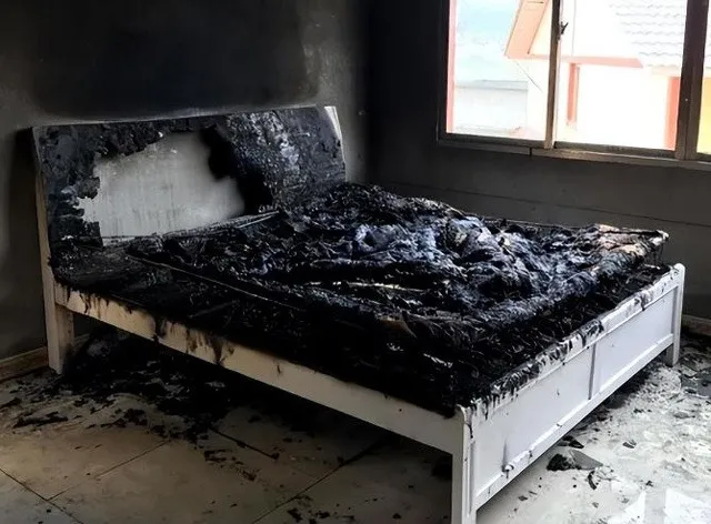 be-gai-15-tuoi-phat-hien-me-ngoai-tinh (3)