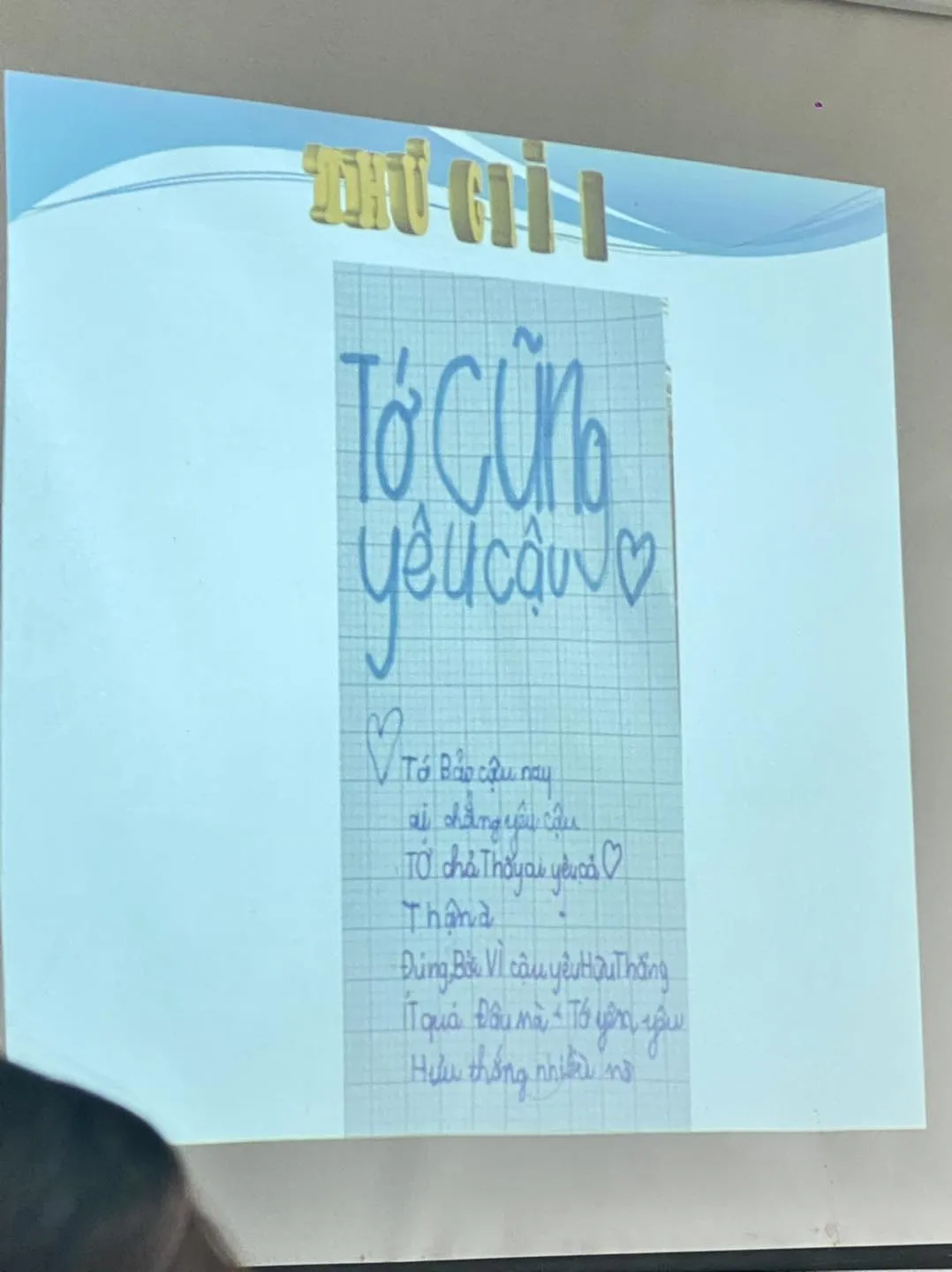 di-hop-phu-huynh-nghe-con-gioi-thieu-bo-em-ten-phan-nguoi-dan-ong-sang-chan-tam-ly (1)