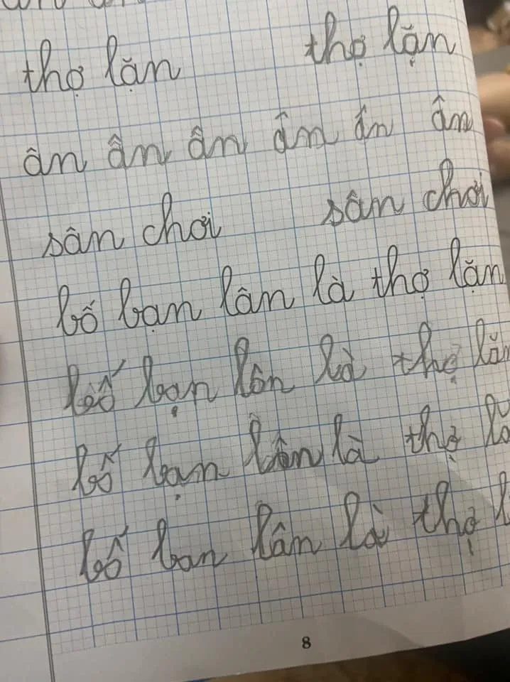 di-hop-phu-huynh-nghe-con-gioi-thieu-bo-em-ten-phan-nguoi-dan-ong-sang-chan-tam-ly (4)