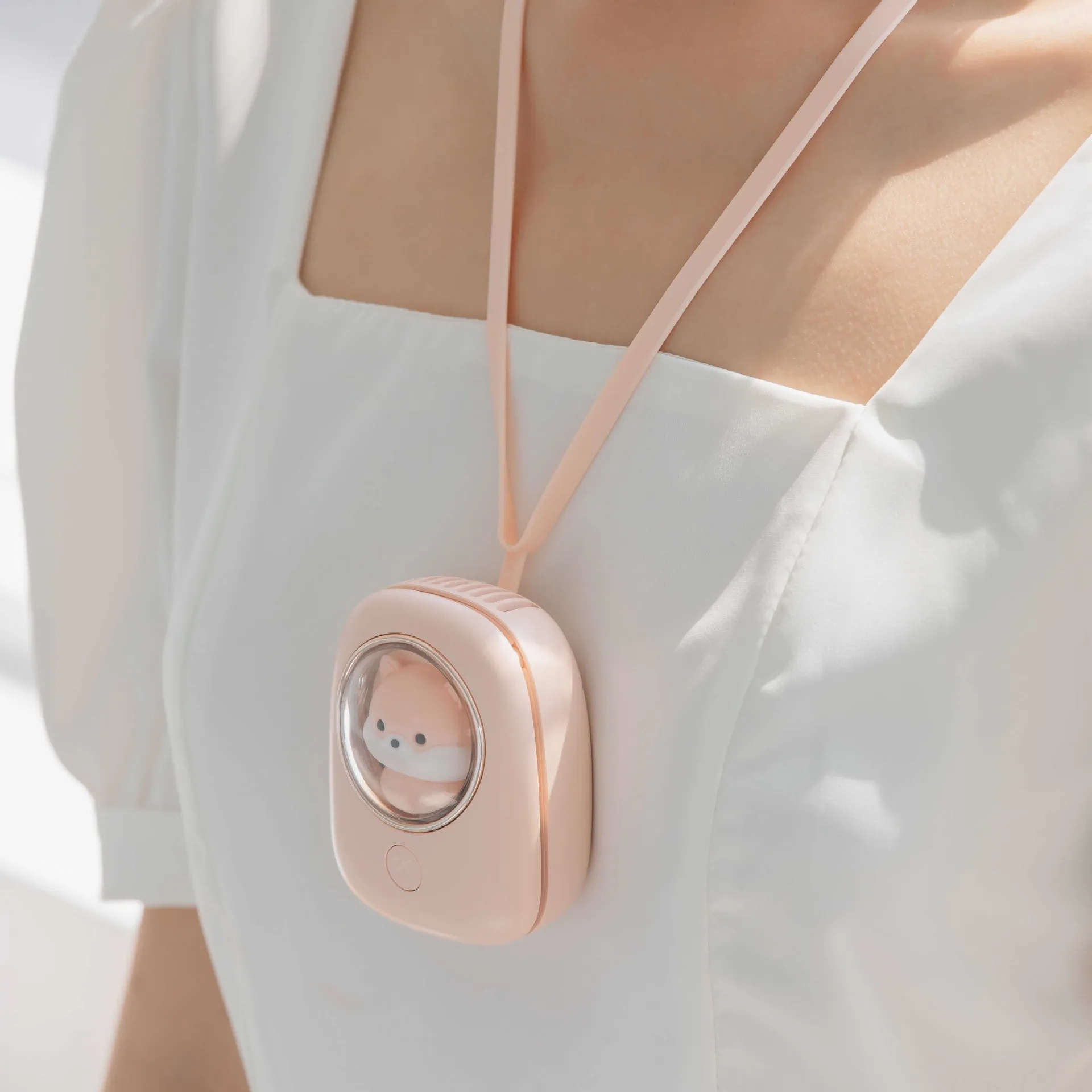 ro-mot-quat-mini-chong-nong-gia-re-gia-chua-toi-mot-coc-tra-sua (6)