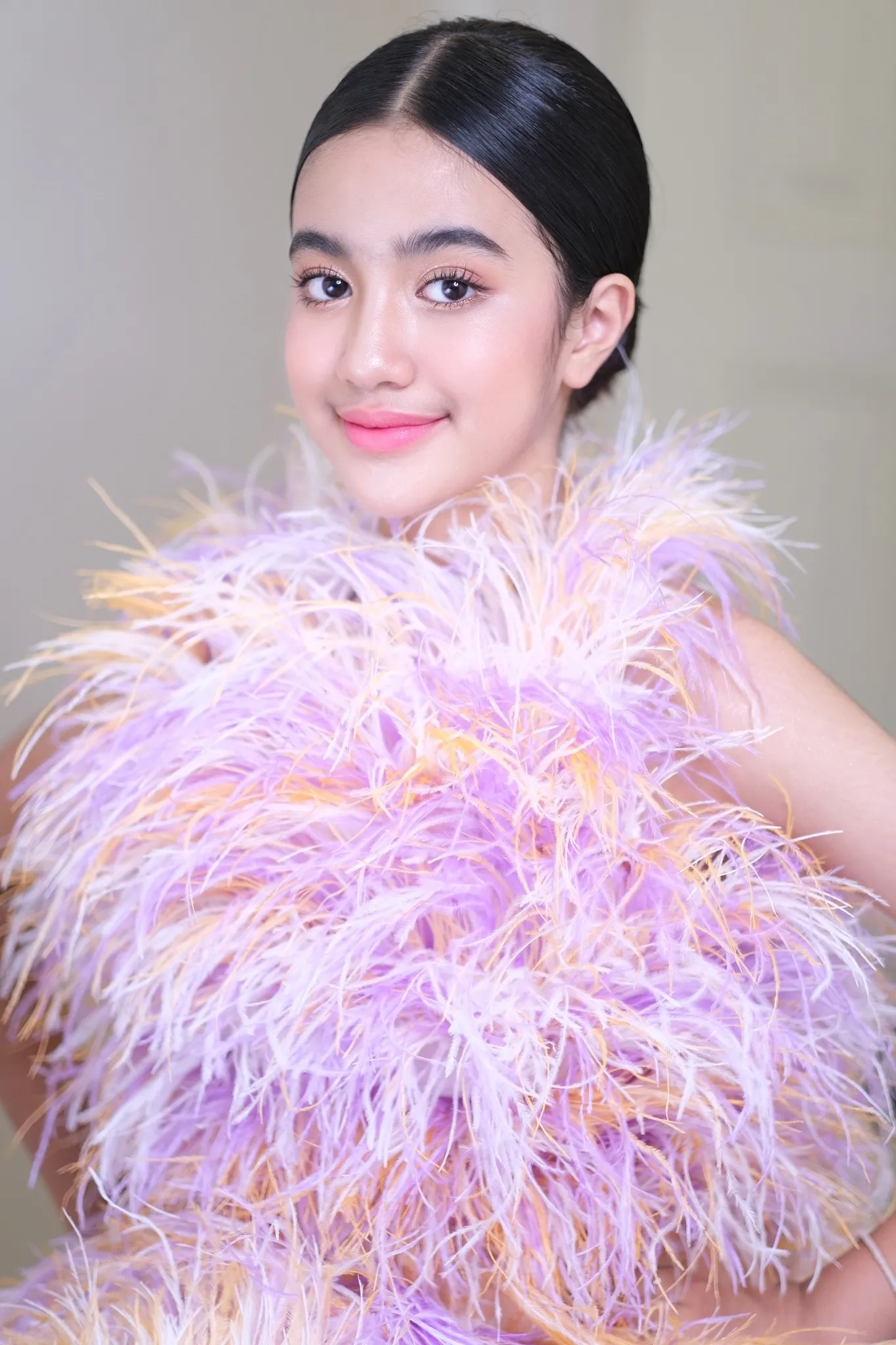 thong-tin-cong-chua-11-tuoi-campuchia-gia-nhap-lang-gia-tri-kpop (1)