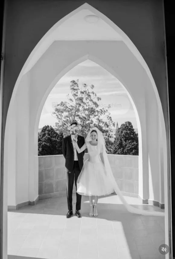 minh-hang-bat-ngo-khoe-dien-mao-chong-dai-gia (5)